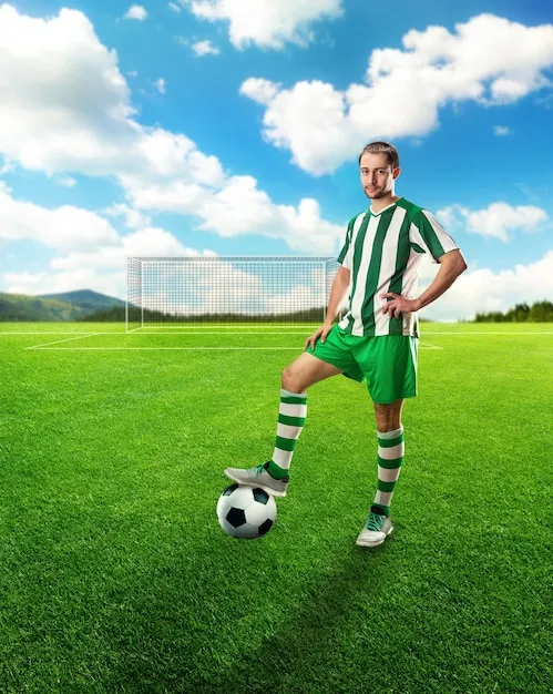 球迷在法甲直播体育平台用手机观看NBA直播